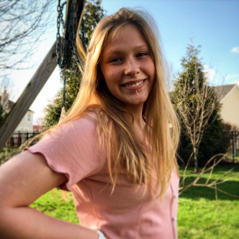 Meet your Posher, Elaina